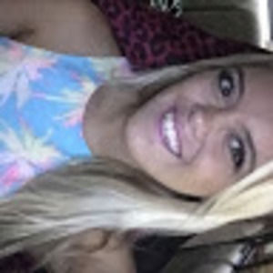 Meet your Posher, Katelyn